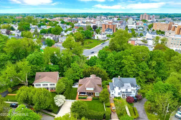 Red Bank, NJ 07701,18 Hubbard Park