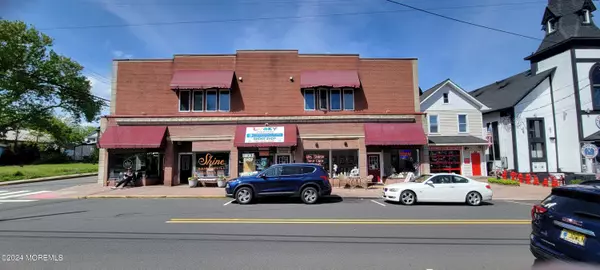 8892 Broad Street, Keyport, NJ 07735