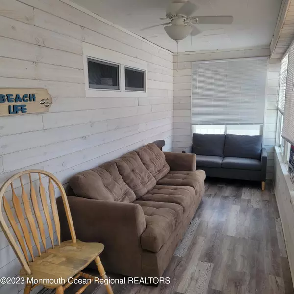 Seaside Heights, NJ 08751,313 Webster Avenue