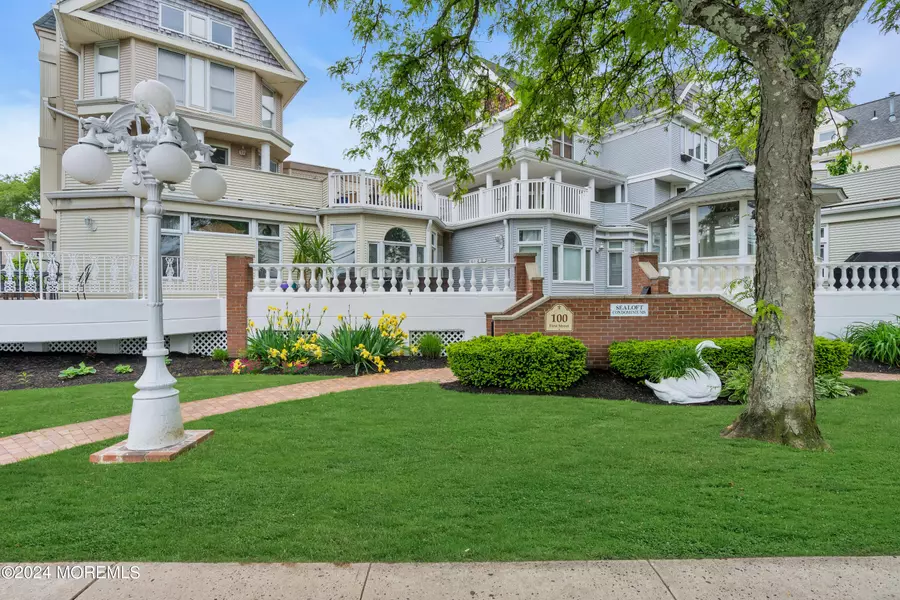 100 1st Street #8, Keyport, NJ 07735