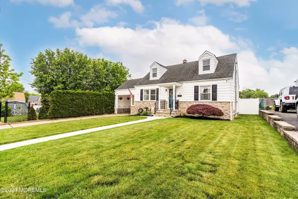 North Brunswick, NJ 08902,2 Petrich Place