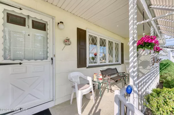 Toms River, NJ 08757,106 Norfolk Court