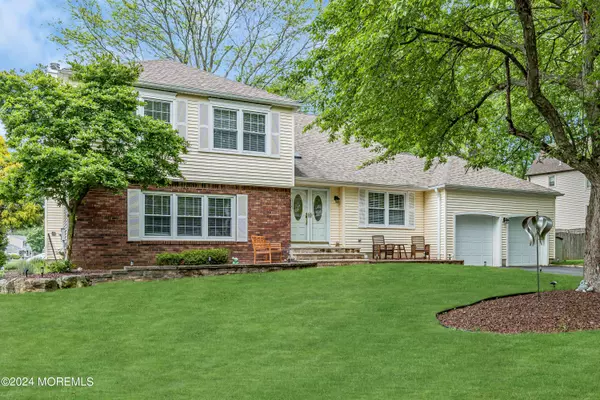 Marlboro, NJ 07746,14 Bridle Way