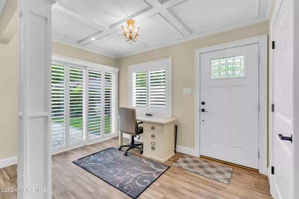 Red Bank, NJ 07701,20 Lexington Court