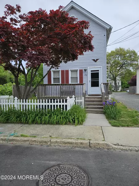 53 Fulton Street, Keyport, NJ 07735