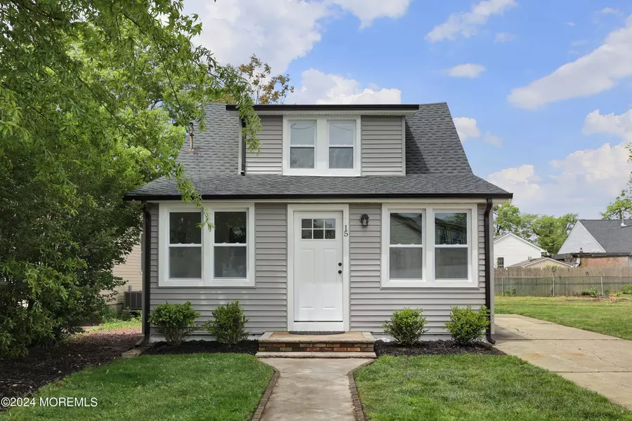 15 Saint Marks Place, Keansburg, NJ 07734