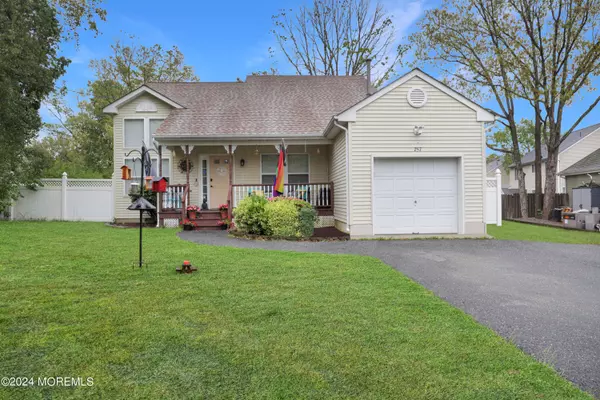 Manahawkin, NJ 08050,257 Privateer Road
