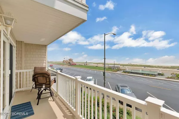 Bradley Beach, NJ 07720,609 Ocean Avenue #8