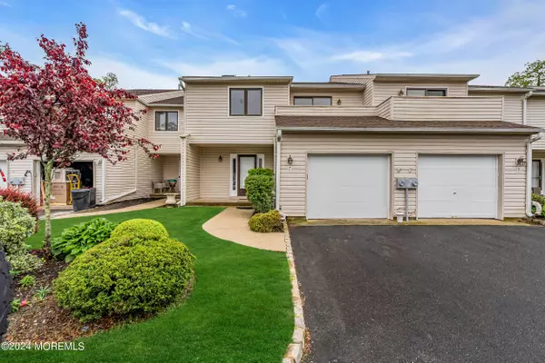 West Long Branch, NJ 07764,7 Park Meadow Lane