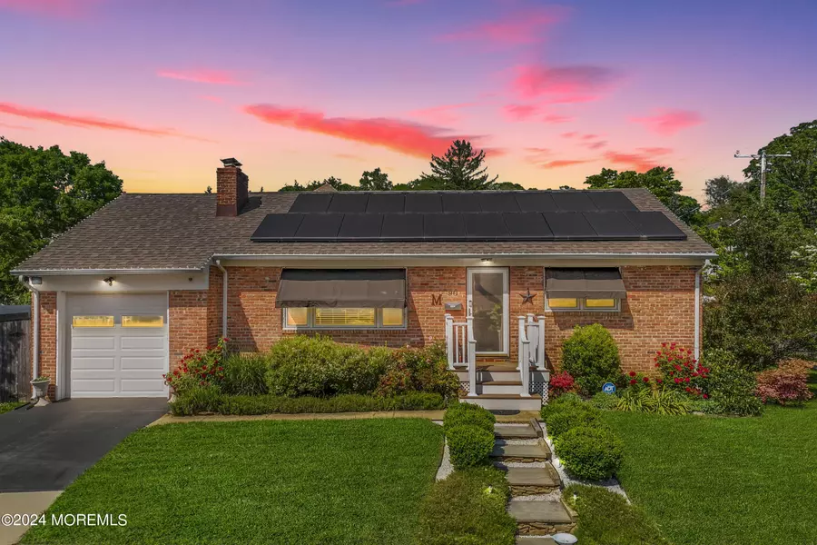 90 Asbury Avenue, Atlantic Highlands, NJ 07716