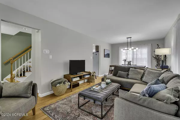 Red Bank, NJ 07701,2612 Earl Street