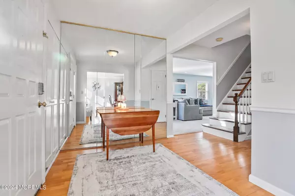 Aberdeen, NJ 07747,53 Idlewild Lane