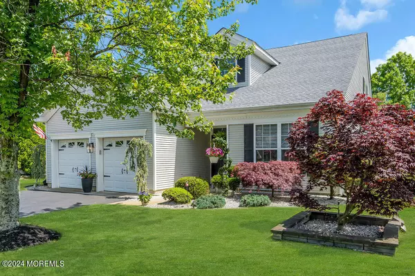 Lakewood, NJ 08701,16 Quicksilver Court