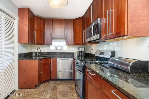 Union City, NJ 07087,507 Central Avenue Avenue #3