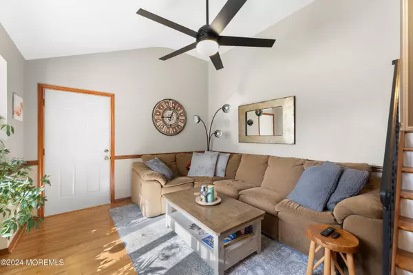 Hamilton, NJ 08620,76 Sunnybrae Boulevard