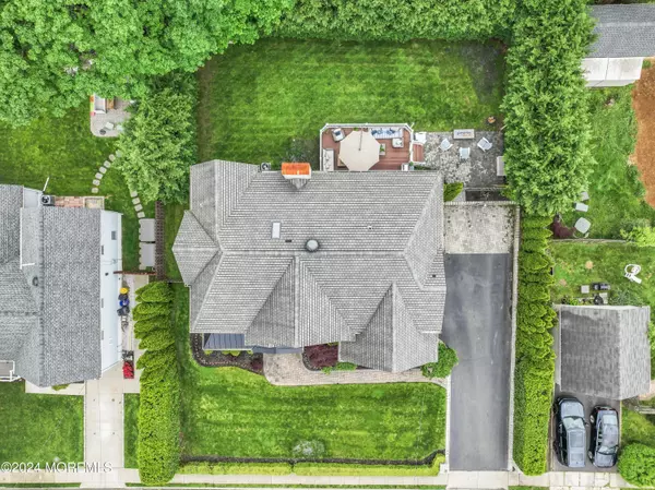 West Long Branch, NJ 07764,10 Poplar Avenue