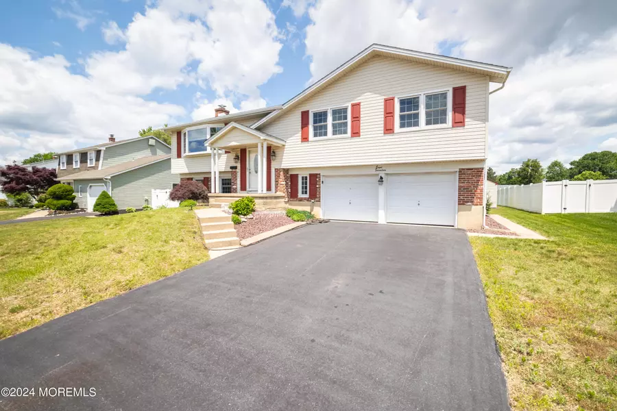 817 Wyngate Road, Somerdale, NJ 08083