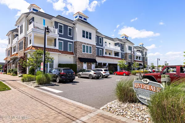 Belmar, NJ 07719,616 5th Avenue ##202