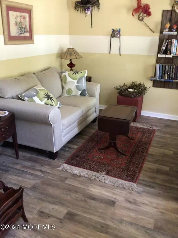 Mount Holly, NJ 08060,9 Paddock Way