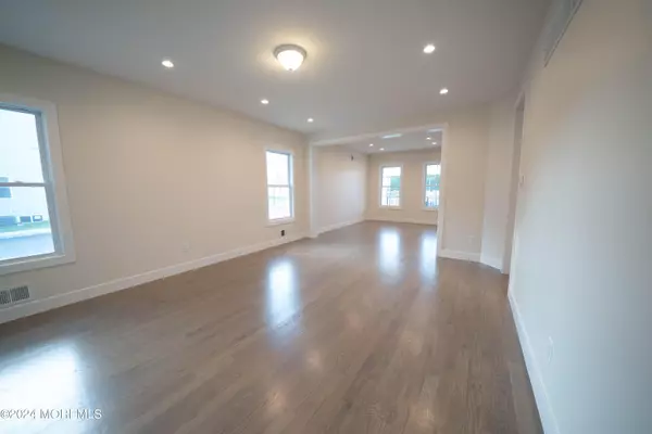 Lakewood, NJ 08701,47 Lenox Drive