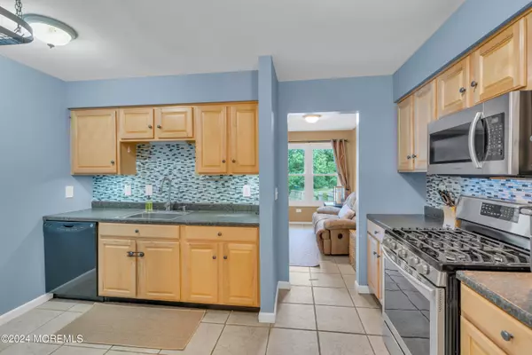 Matawan, NJ 07747,20 Oak Knoll Drive