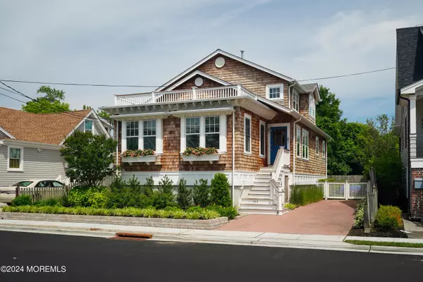 447 Club Drive, Bay Head, NJ 08742