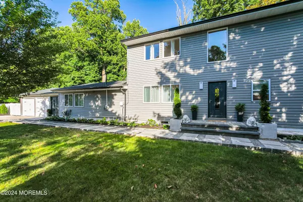 Red Bank, NJ 07701,847 Lincoln Street