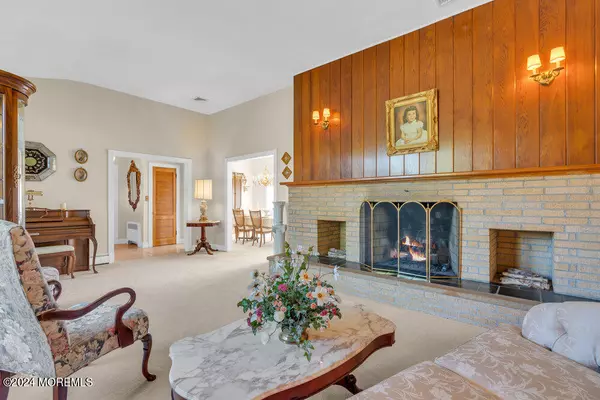 Hazlet, NJ 07730,805 Poole Avenue