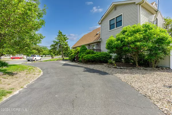 Toms River, NJ 08753,1629 Shore Boulevard