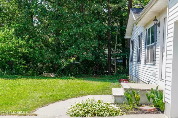 Bayville, NJ 08721,246 Hopedale Drive SW