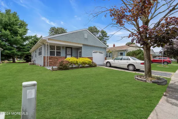 104 Troumaka Street, Toms River, NJ 08757