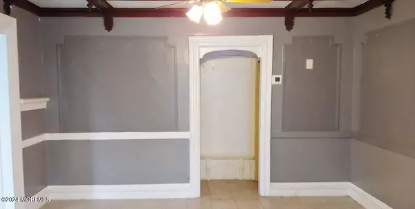 Keyport, NJ 07735,100 Division Street