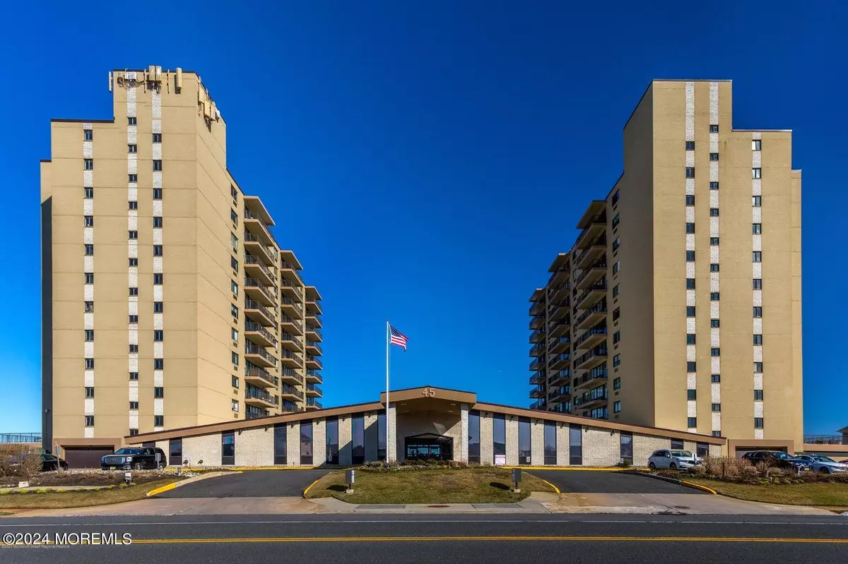 Monmouth Beach, NJ 07750,45 Ocean Avenue #8D