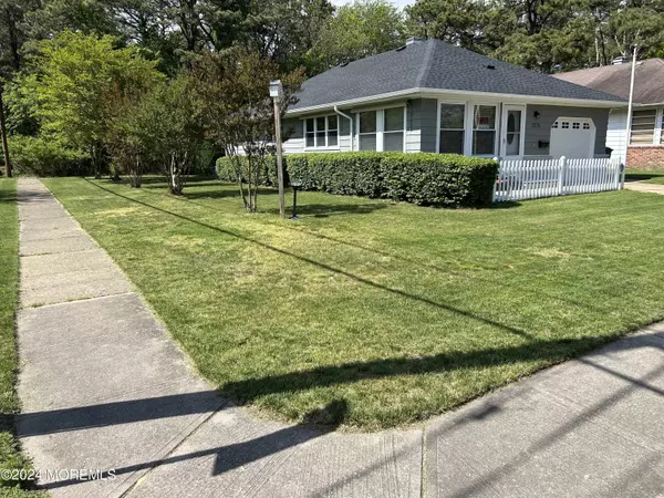 Toms River, NJ 08753,2276 Mt Hood Lane