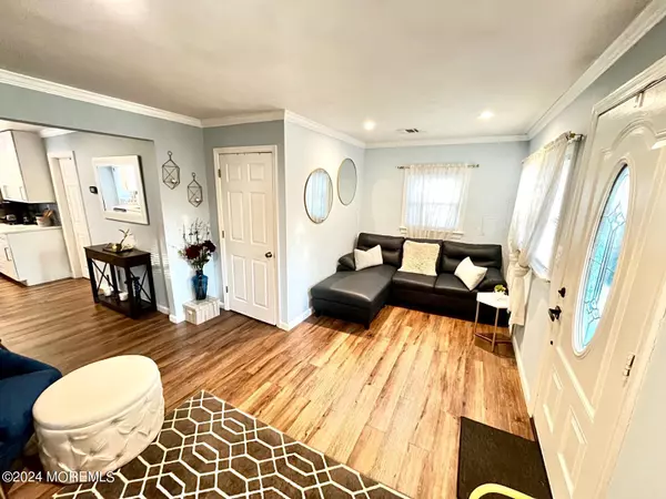 North Middletown, NJ 07748,34 Shoreland Terrace