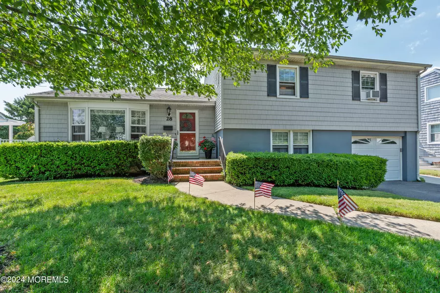 28 West Street, Monmouth Beach, NJ 07750