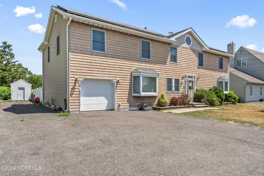 1130 Bay Avenue, Toms River, NJ 08753