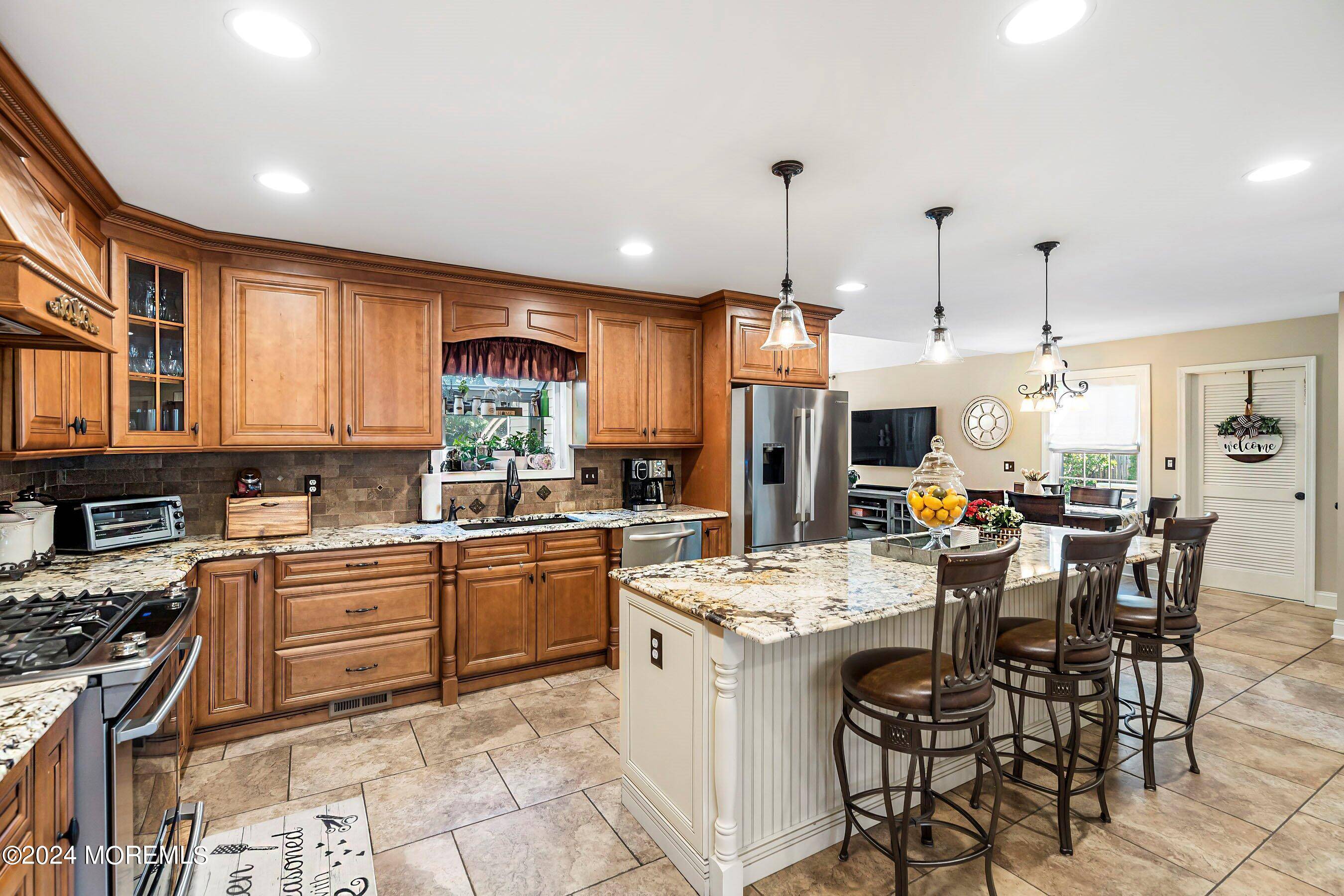 Howell, NJ 07731,26 Grand Teton Avenue