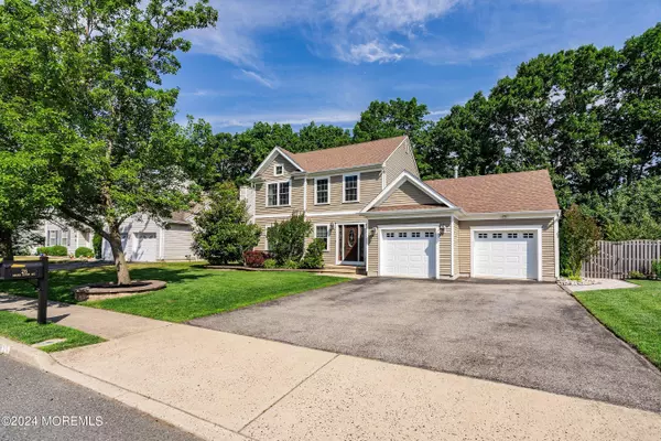 Howell, NJ 07731,26 Grand Teton Avenue