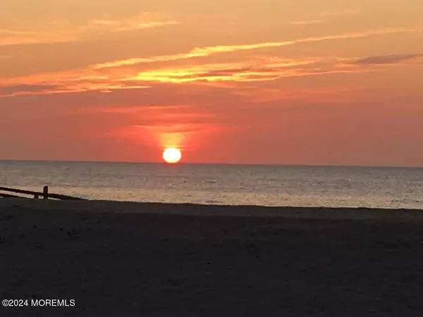 Point Pleasant Beach, NJ 08742,1306 Ocean Avenue