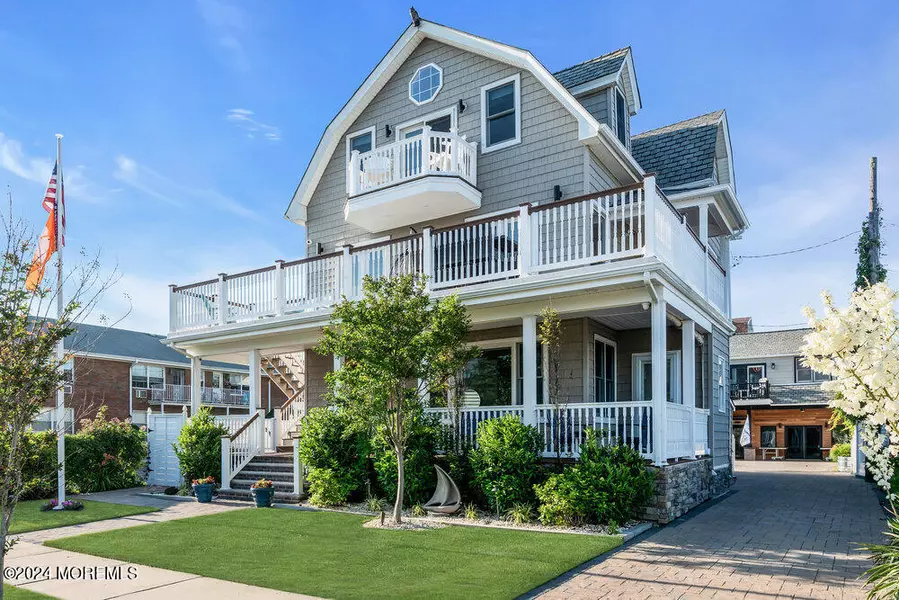 100 10th Avenue, Belmar, NJ 07719