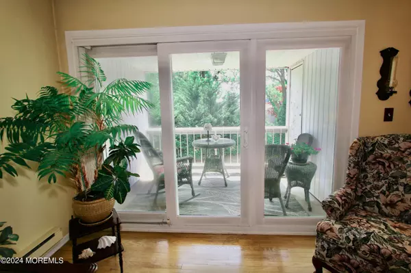 Neptune City, NJ 07753,107 Riverview Avenue #113B