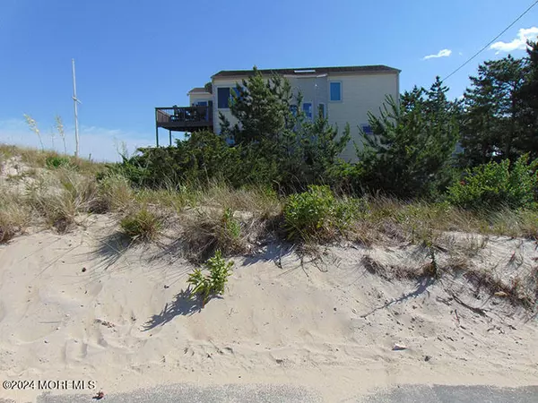 Long Beach Twp, NJ 08008,206 E 20th