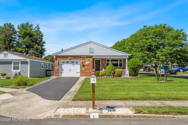 1 Alpina Terrace, Toms River, NJ 08757