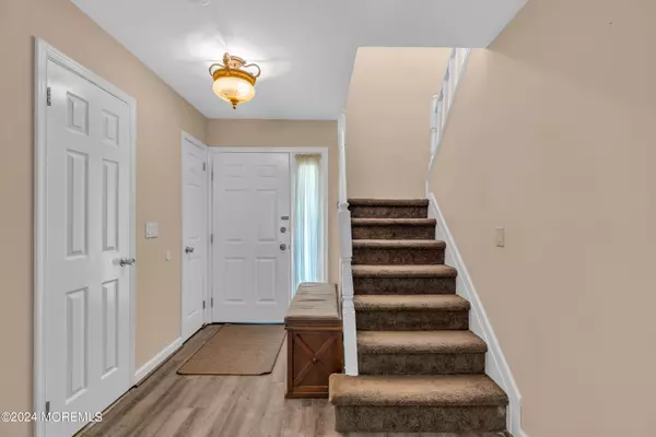 Howell, NJ 07731,18 Mouse Creek Court