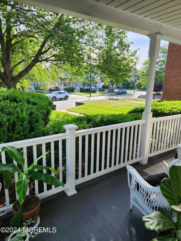 Red Bank, NJ 07701,126 Branch Avenue