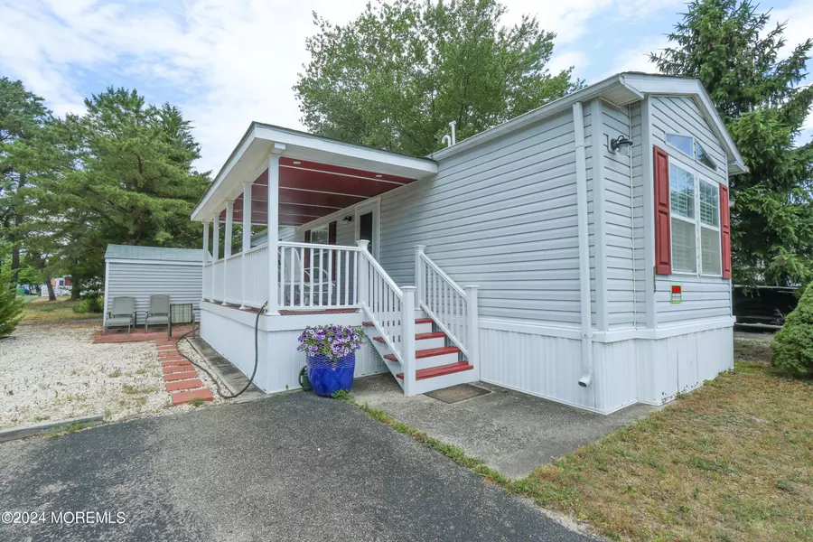 113 Oak Drive, Barnegat, NJ 08005