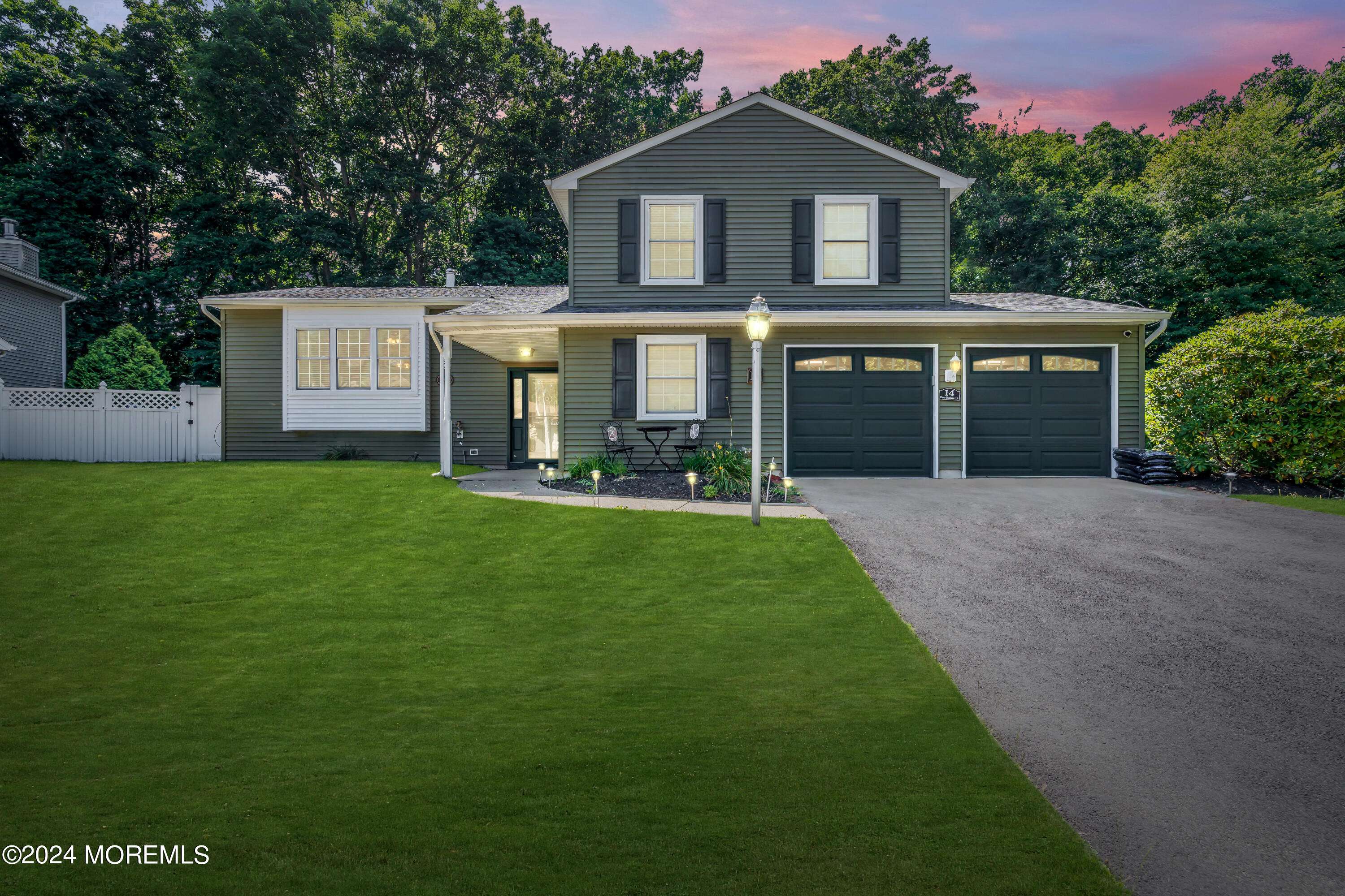 Howell, NJ 07731,14 Deer Hollow Drive