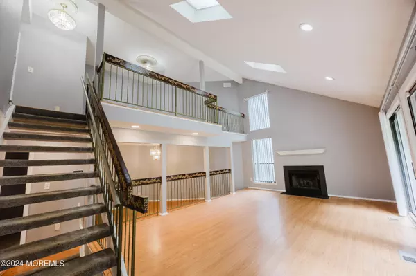 Monmouth Junction, NJ 08852,44 White Oak Court