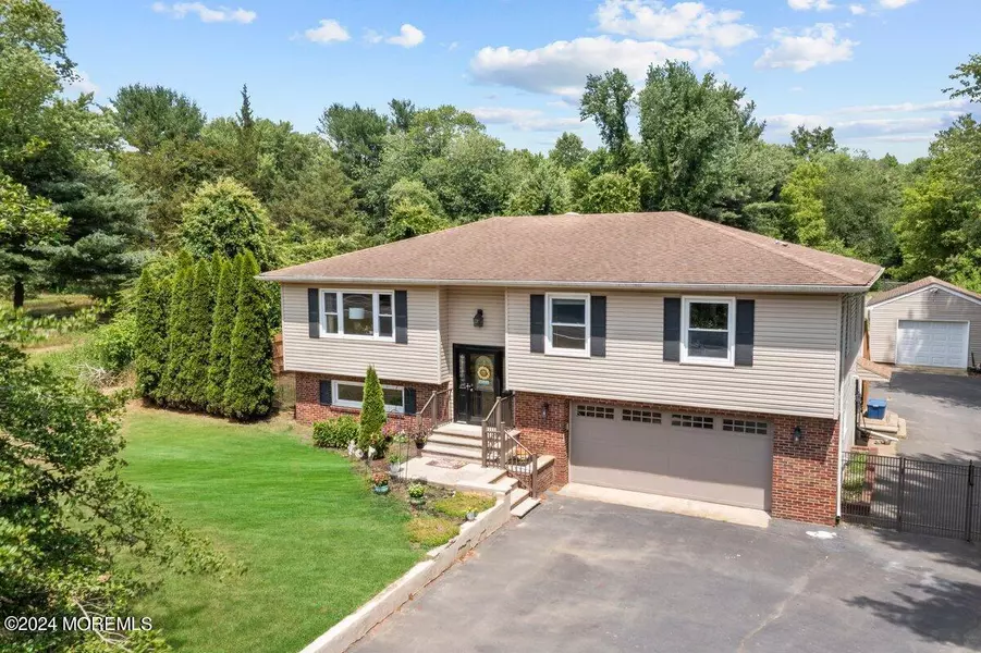 34 Highbridge Road, New Egypt, NJ 08533